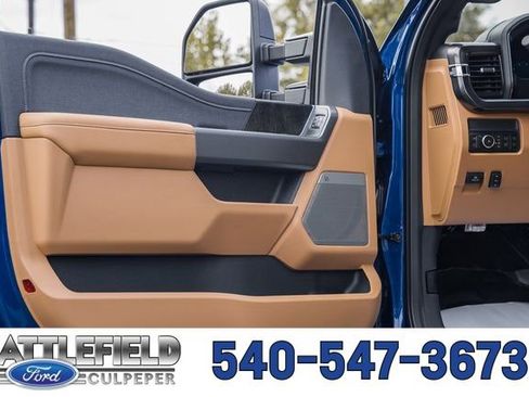 New 2026 Ford F250 Lariat w/ Black Appearance Package image 38