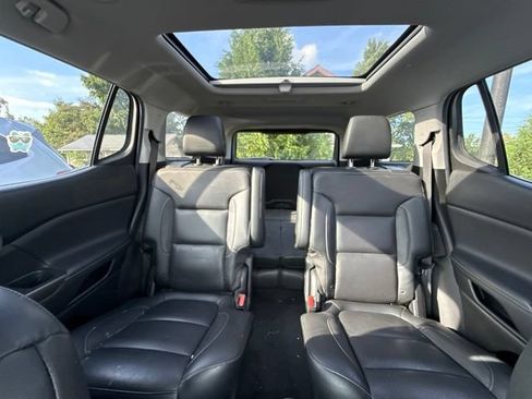 Used 2018 GMC Acadia SLT AWD/4WD image 23