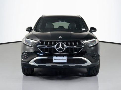Used 2023 Mercedes-Benz GLC 300 4MATIC image 3