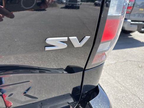 Used 2024 Nissan Frontier SV RWD image 14