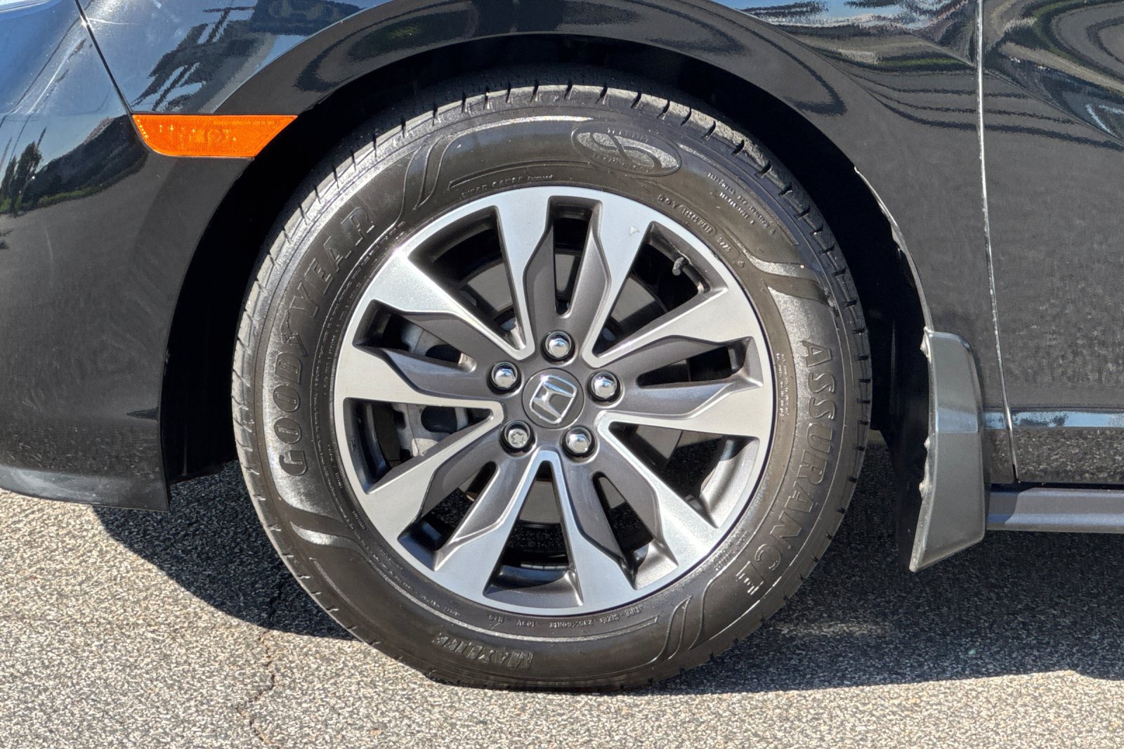 Used 2023 Honda Odyssey EX-L image 27