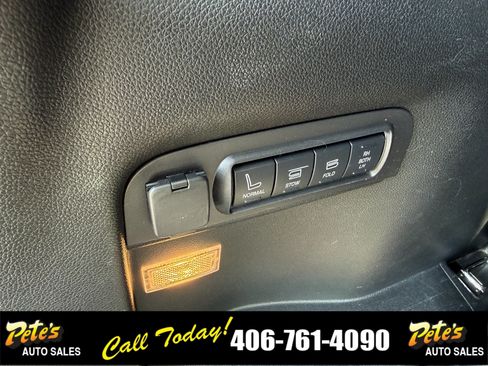 Used 2018 Ford Explorer Limited AWD/4WD image 15