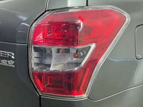 Used 2016 Subaru Forester 2.5i w/ Popular Package #2 AWD/4WD image 30