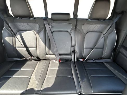 Used 2025 RAM 1500 Limited AWD/4WD image 19