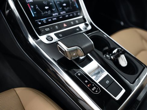 Certified 2024 Audi Q7 3.0T Premium Plus AWD/4WD image 11