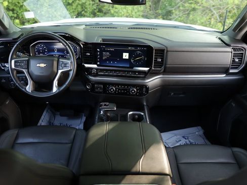 Used 2023 Chevrolet Silverado 1500 LTZ w/ LTZ Convenience Package II AWD/4WD image 21
