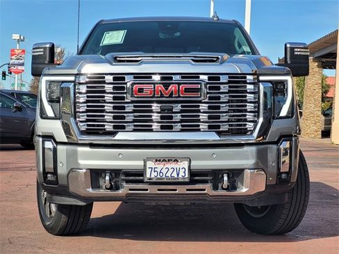 Used 2025 GMC Sierra 2500 Denali w/ Denali Reserve Package image 3