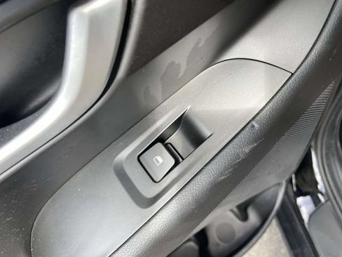 Used 2020 Hyundai Elantra GT FWD image 15