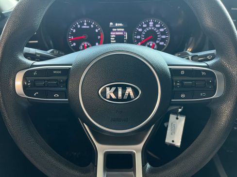 Used 2021 Kia K5 LX FWD image 22