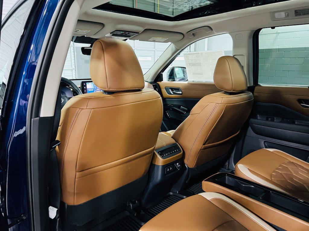 New 2026 Nissan Pathfinder Platinum FWD image 29