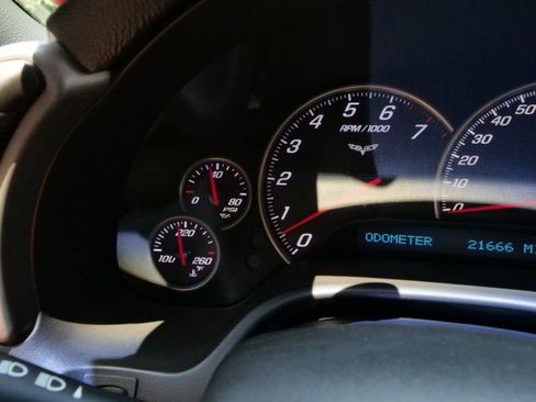 Used 2007 Chevrolet Corvette Convertible w/ Preferred Equipment Group RWD image 13