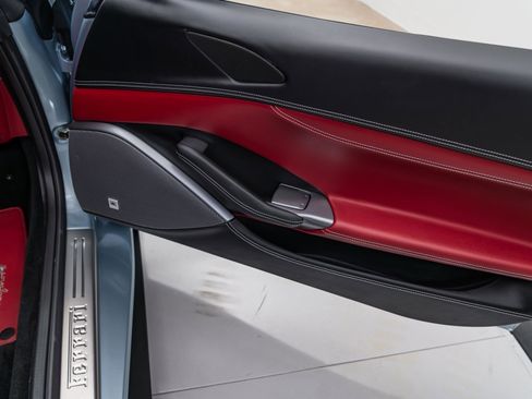 Certified 2022 Ferrari Portofino M image 40