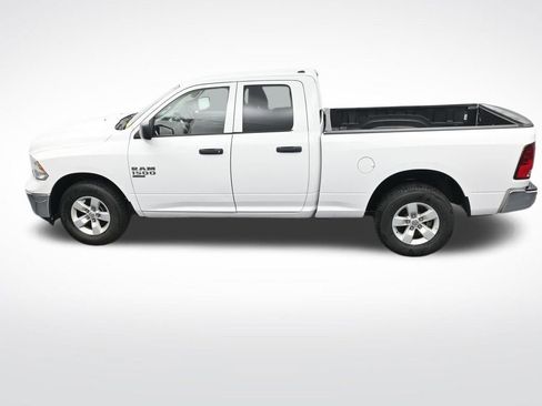 Used 2024 RAM 1500 Classic SLT image 28