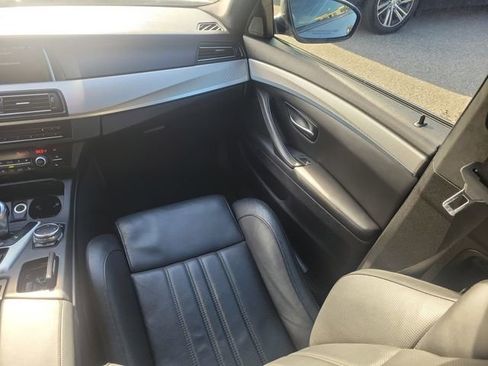 Used 2015 BMW M5 image 13