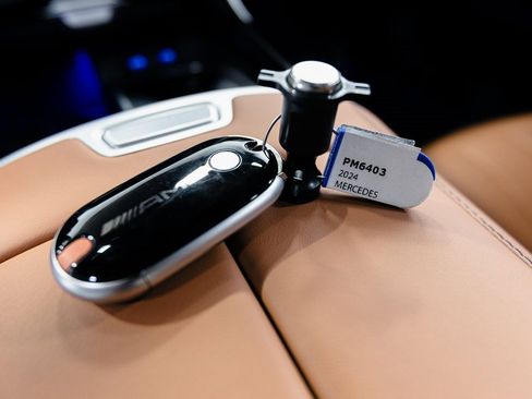 Used 2024 Mercedes-Benz S 63 AMG S image 41