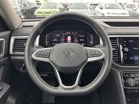 Certified 2023 Volkswagen Atlas SEL image 11