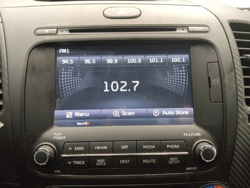 Used 2016 Kia Forte Koup SX w/ SX Premium Package image 25