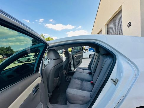 Used 2011 Chevrolet Malibu LS w/ LPO, Convenience Package FWD image 14