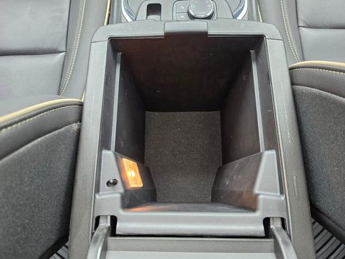 Used 2023 Chevrolet Traverse Premier w/ Redline Edition AWD/4WD image 46