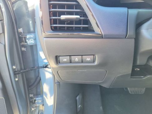 New 2026 Nissan Sentra SL w/ Floor Mat Package FWD image 10