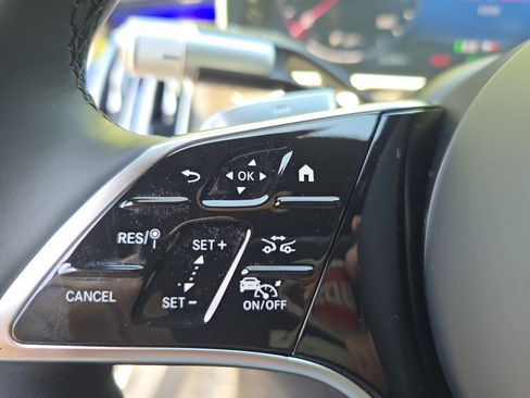 Certified 2025 Mercedes-Benz S 580e 4MATIC Sedan image 17