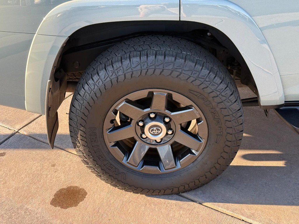 Used 2022 Toyota 4Runner Trail Special Edition AWD/4WD image 6