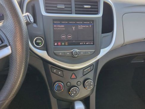 Used 2020 Chevrolet Sonic LT image 33