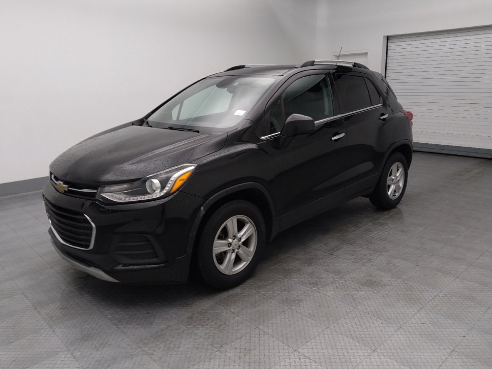 Used 2020 Chevrolet Trax LT w/ LT Convenience Package FWD image 2
