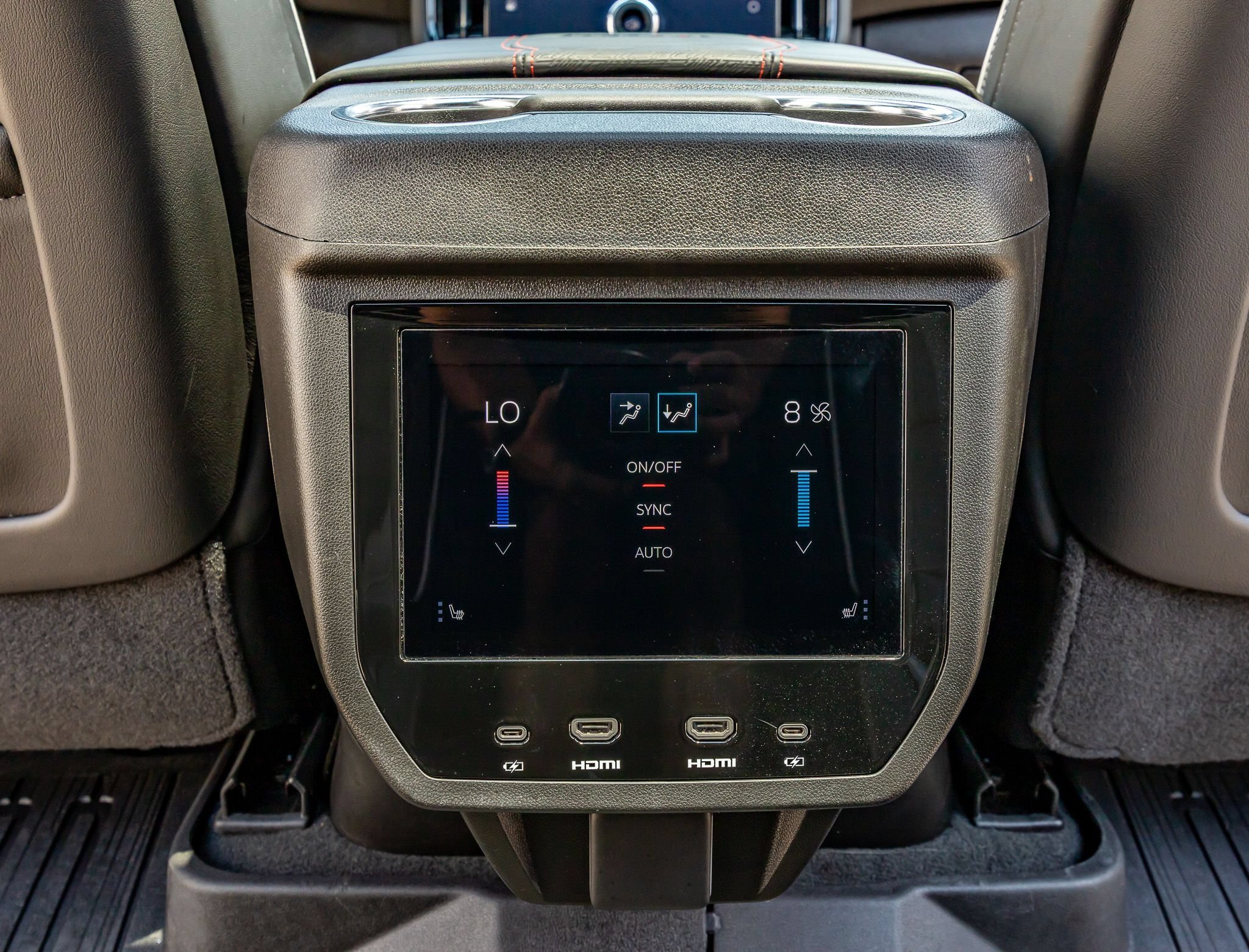 Used 2026 GMC Yukon AT4 Ultimate w/ LPO, Floor Liner Package AWD/4WD image 34