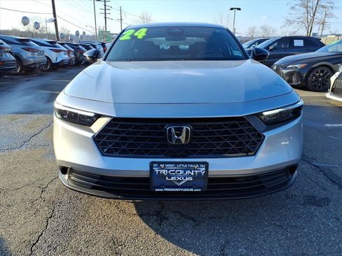 Used 2024 Honda Accord Sport image 2