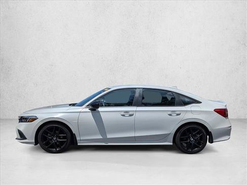Used 2023 Honda Civic Sport image 9