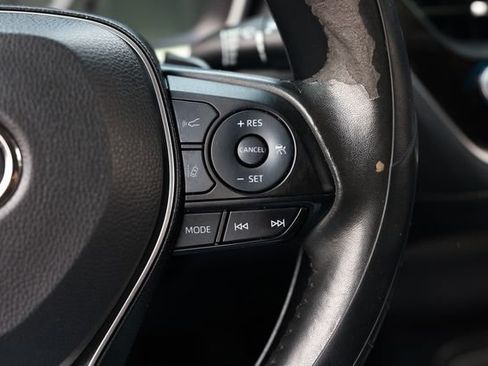 Used 2019 Toyota Corolla SE w/ SE Option Package FWD image 30