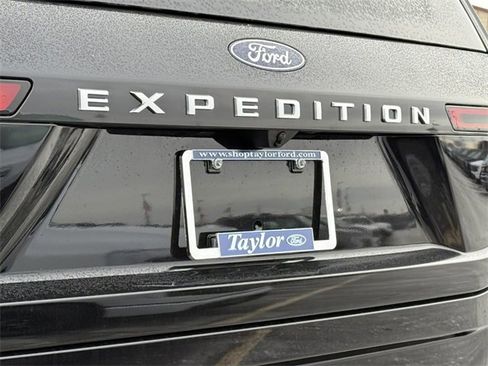 New 2026 Ford Expedition Platinum w/ Driver's Package image 7