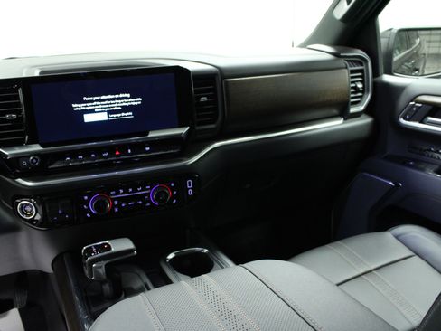 New 2026 Chevrolet Silverado 1500 High Country w/ High Country Premium Package image 19