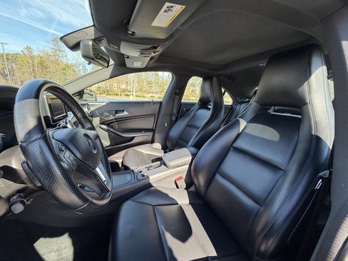 Used 2014 Mercedes-Benz CLA 250 4MATIC image 23
