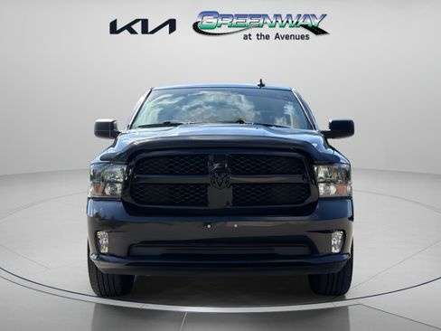 Used 2020 RAM 1500 Express w/ Express Value Package RWD image 2