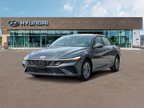 New 2025 Hyundai Elantra Hybrid FWD image 1
