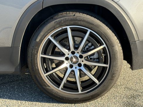 Used 2025 Mercedes-Benz GLB 35 AMG 4MATIC image 15