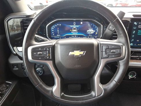 Used 2022 Chevrolet Silverado 1500 LT image 19