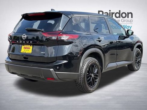 Used 2024 Nissan Rogue S AWD/4WD image 7