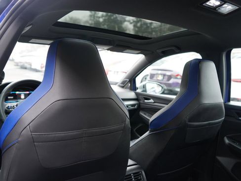 Used 2023 Volkswagen Golf R image 47