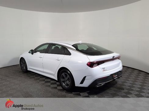 Used 2021 Kia K5 LX image 4