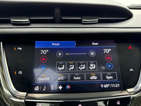 Used 2020 Cadillac XT6 Premium Luxury FWD image 25