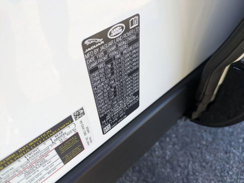 New 2026 Land Rover Range Rover Long Wheelbase Autobiography image 20