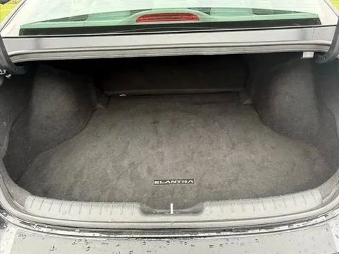 Used 2023 Hyundai Elantra SEL FWD image 28