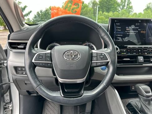 Used 2022 Toyota Highlander Limited AWD/4WD image 50