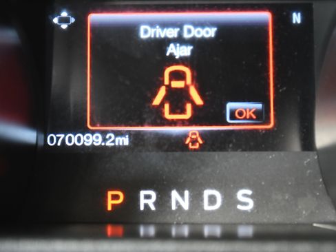 Used 2016 Ford Mustang Premium image 15