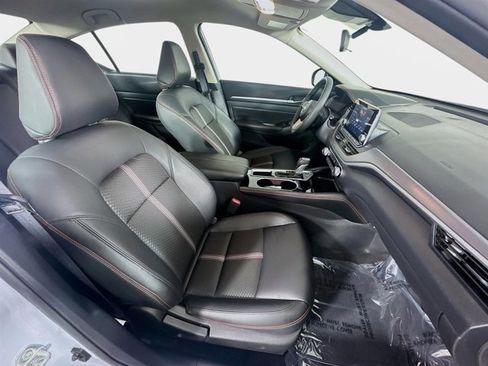 Certified 2025 Nissan Altima 2.5 SR image 26