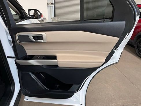 Used 2023 Ford Explorer XLT w/ Equipment Group 202A image 15