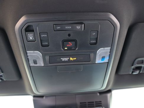 Used 2024 Toyota Tacoma TRD Off-Road image 64